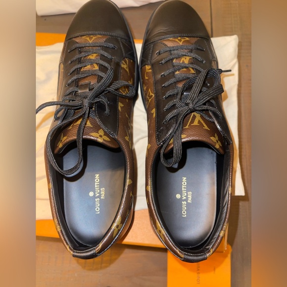 Authentic Louis Vuitton Monogram Sneakers - Picture 2 of 6